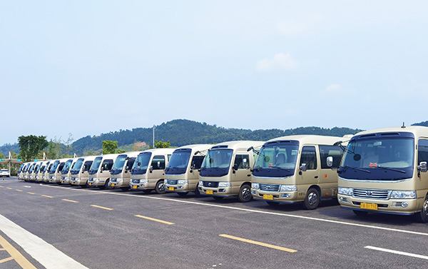 成都包車公司