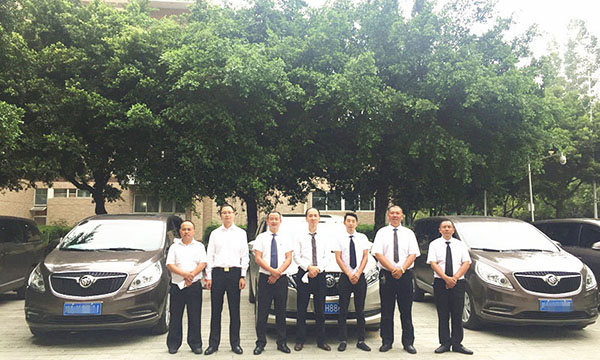成都企業包車